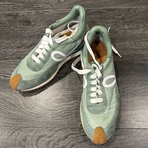 Flow runner in nylon and suede in light green